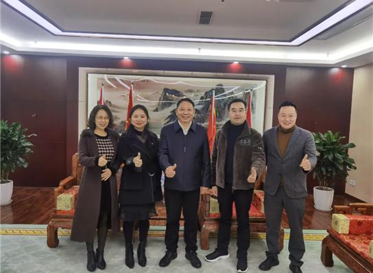 博多钻研院校友联盟走进四川君羊建设集团